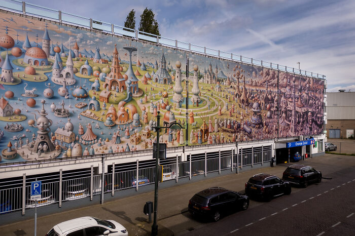 "Through The Eyes Of Hieronymus Bosch": Digital Art Collective Smack Creates 53 Meters-Wide Artwork