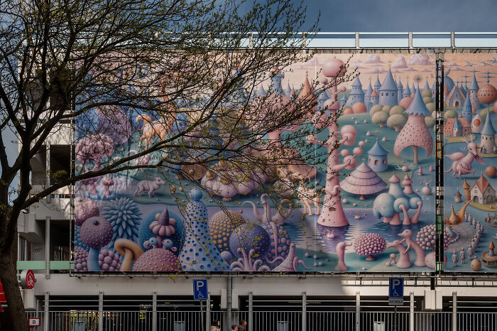 "Through The Eyes Of Hieronymus Bosch": Digital Art Collective Smack Creates 53 Meters-Wide Artwork