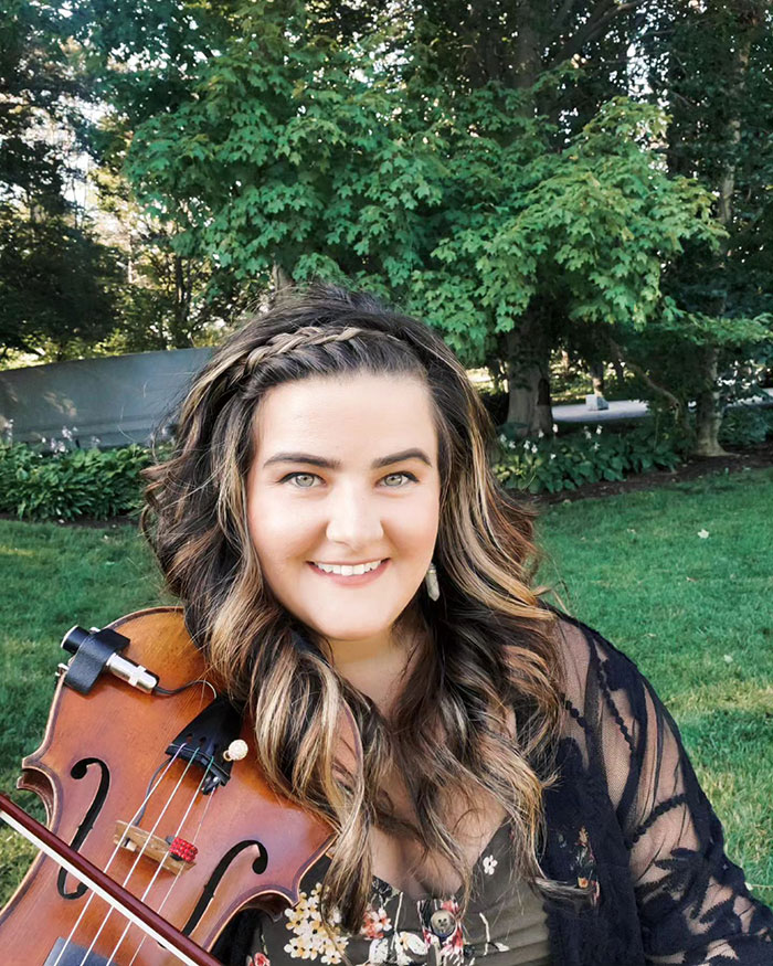 Violinist’s Childhood Bully Asks Her To Play At Her Wedding For Free—She Gives Her A Reality Check