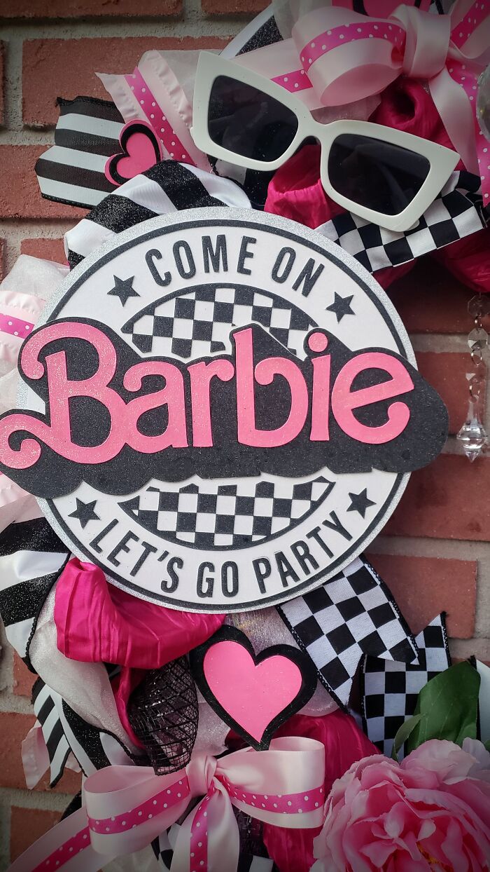 I Created A Wreath For Decorating A Barbie Themed Party - 26