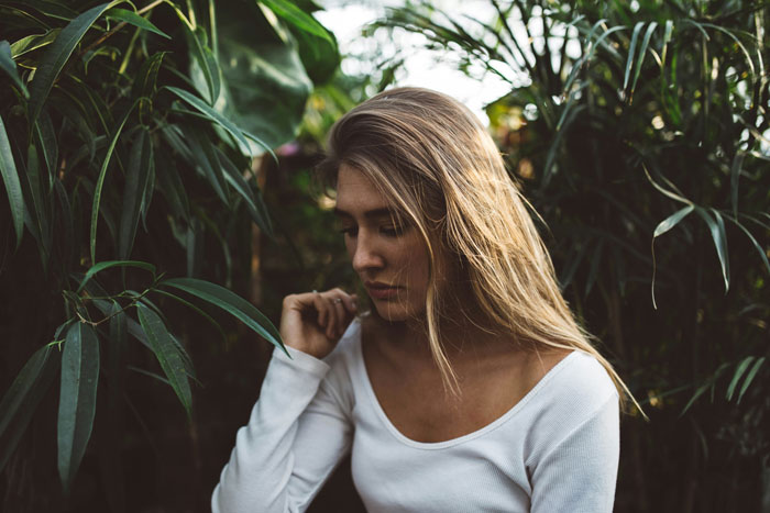 Bride Ready To Call Off The Wedding Finds Comfort After A Late-Night Chat With Hotel Night Auditor