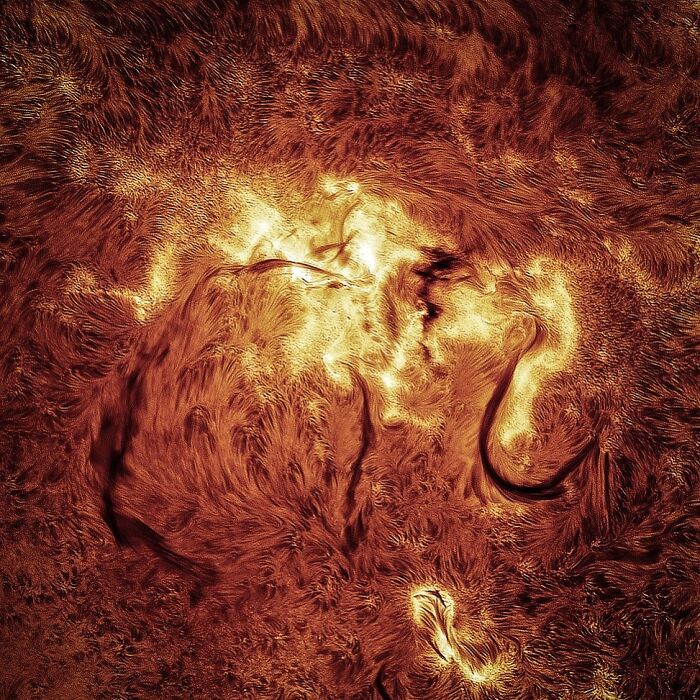 Andrew McCarthy Captured Highly Detailed Views Of The Sunspot From His Backyard In Arizona