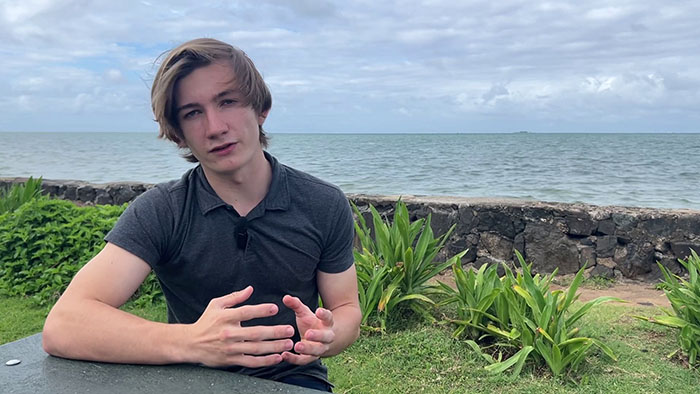 18YO Awarded $10K For Solving Why Local Hawaii Turtles Suffer From Cancer So Frequently