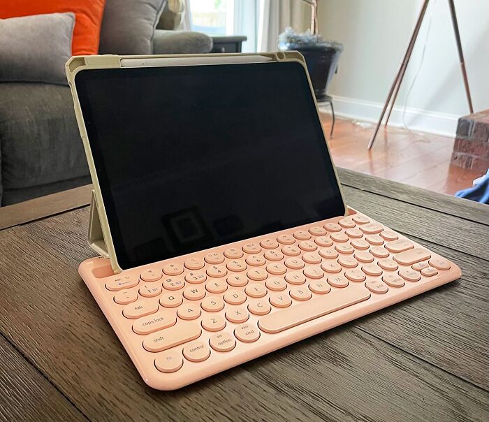 This Small Bluetooth Keyboard Will Help You Take Remote Working To A New Level