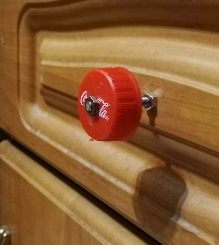 Drawer Knob Broken So I Fixed It