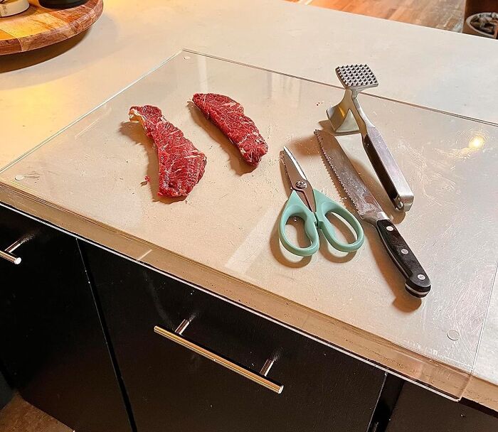 Clear cutting board blends in seamlessly 
