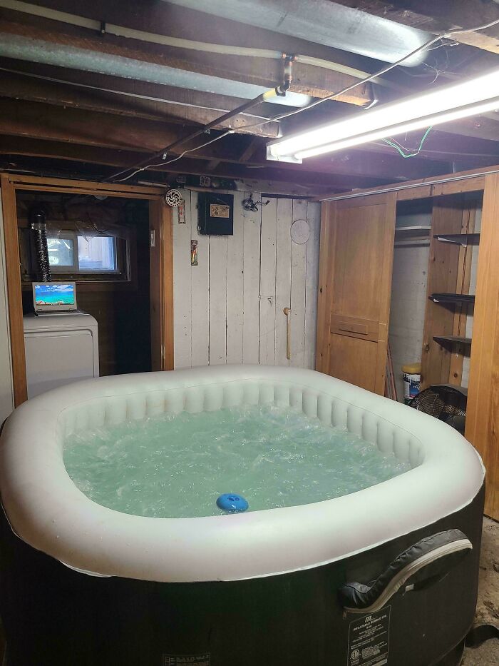 How Can I Give My Basement Hot Tub Room A More Tropical Flavor?