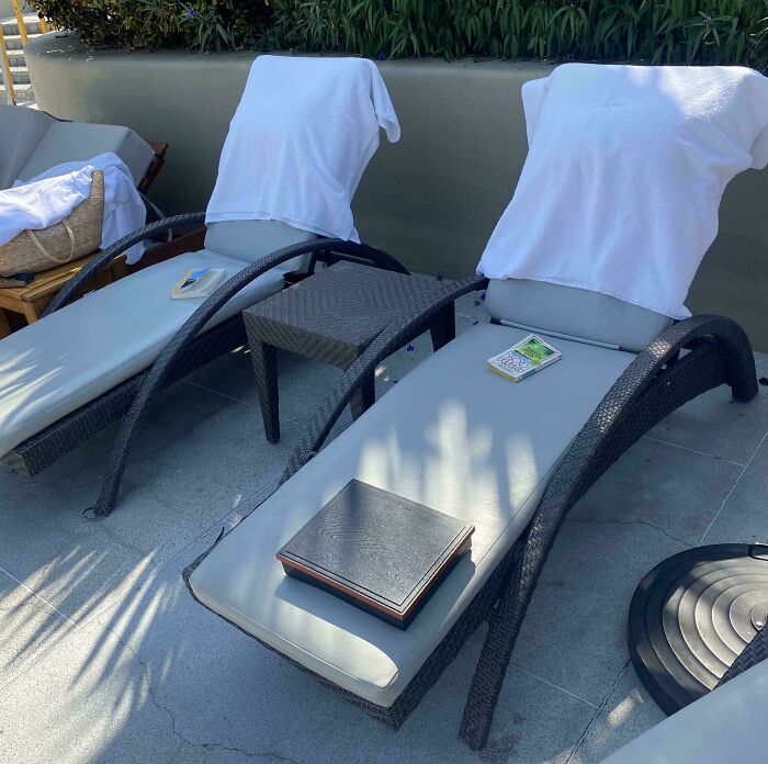 These People Used Books To “Reserve” Their Seats At The Resort And Then Just Never Showed Up