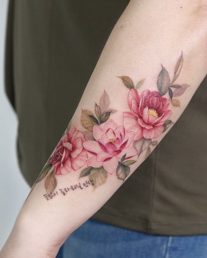 Transformative Elegance: Silo’s Exquisite Flower Tattoos And Expert Cover-UPS