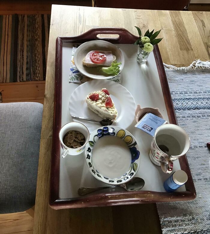 For My Mother's Birthday / Mother's Day, My Dad Always Picks Her Flowers, Bakes Her A Cake And Wakes Her Up Singing While Bringing Her Breakfast In Bed