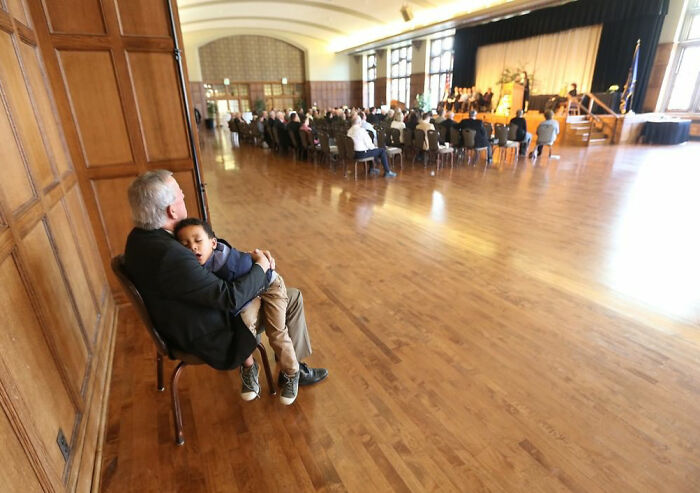 A Head Of The Department At Purdue University Babysat The Son Of An Award Recipient During The Ceremony, So That The Rest Of The Family Could Watch The Event