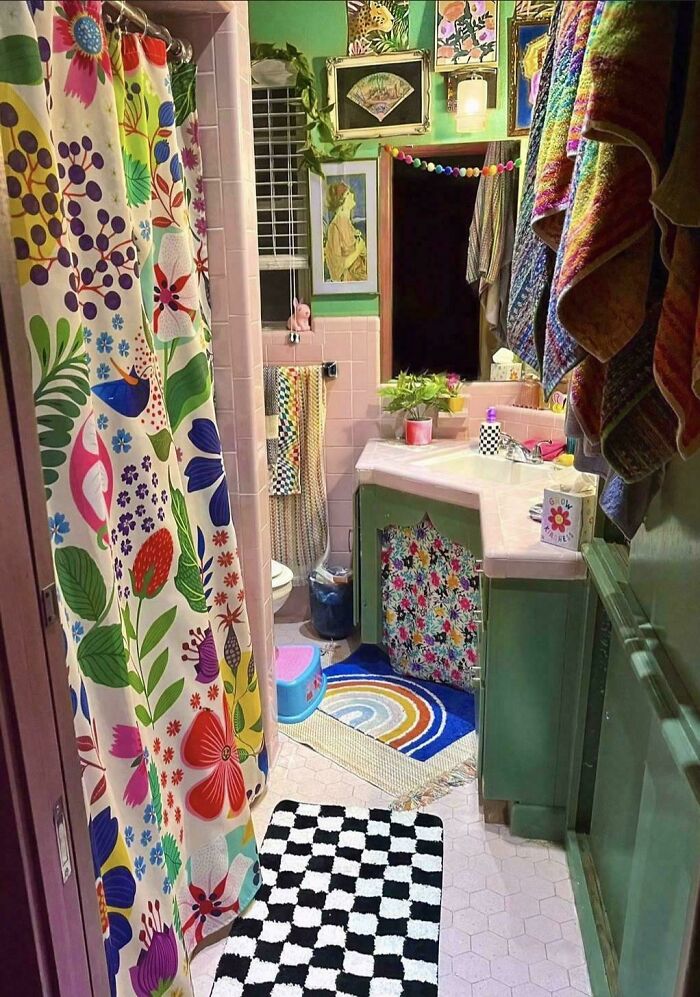 Posted This On R/Rainboweverything And It Dawned On Me That It Might Be Appreciated Here As Well (I’m A Frequent Lurker). Here’s My Crazy, Cluttered, Colorful 🌈🌈🌈 Bathroom