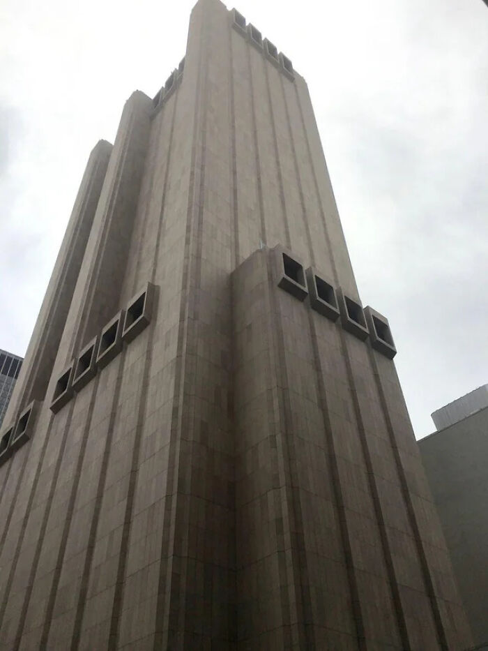 This 550 Foot Building With No Windows In New York