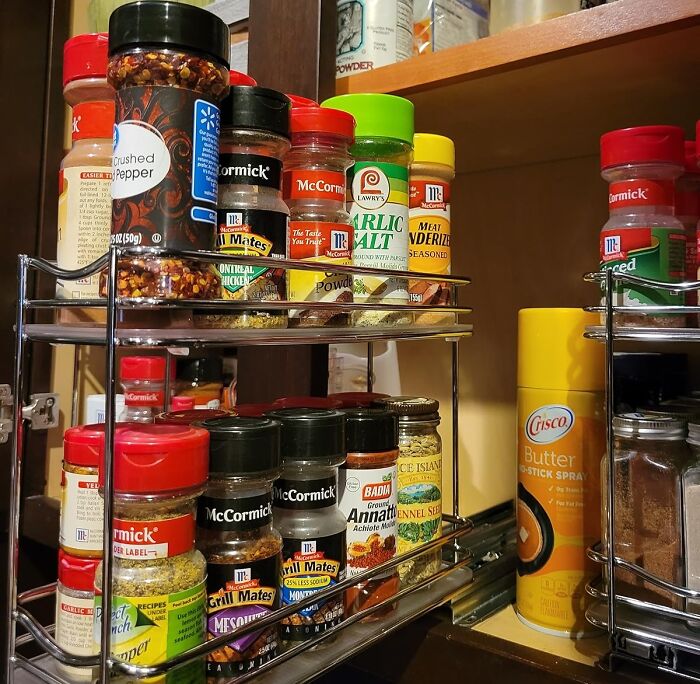 No More Buried Basil Thanks To This Pull Out Spice Rack Organizer