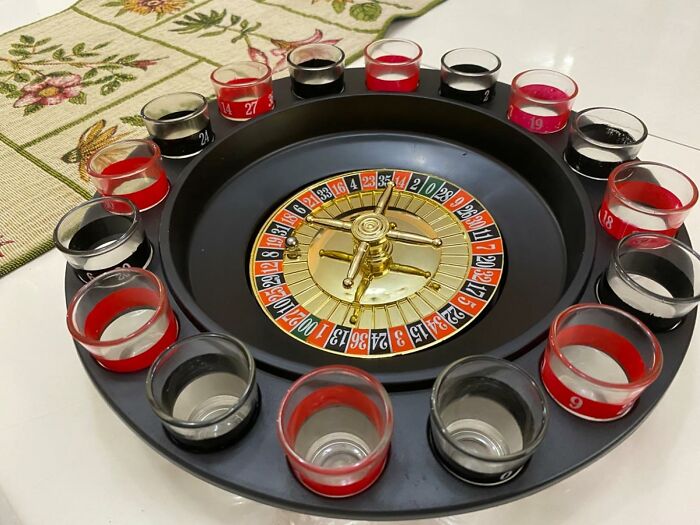  Shot Glass Roulette: Where Every Number's A Winner (Or Loser)