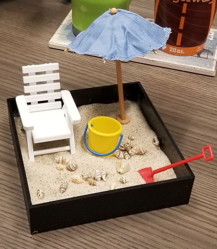  Mini Sandbox: Let Your Bestie Daydream Of Their Next Tropical Vacation