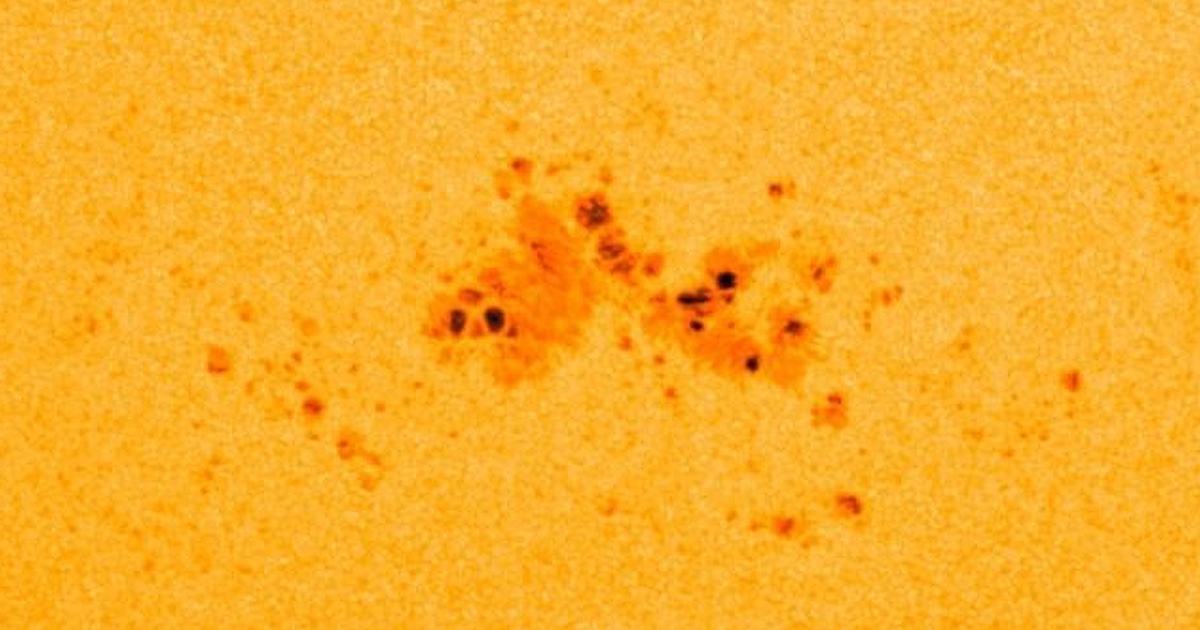 Andrew McCarthy Captured Highly Detailed Views Of The Sunspot From His Backyard In Arizona