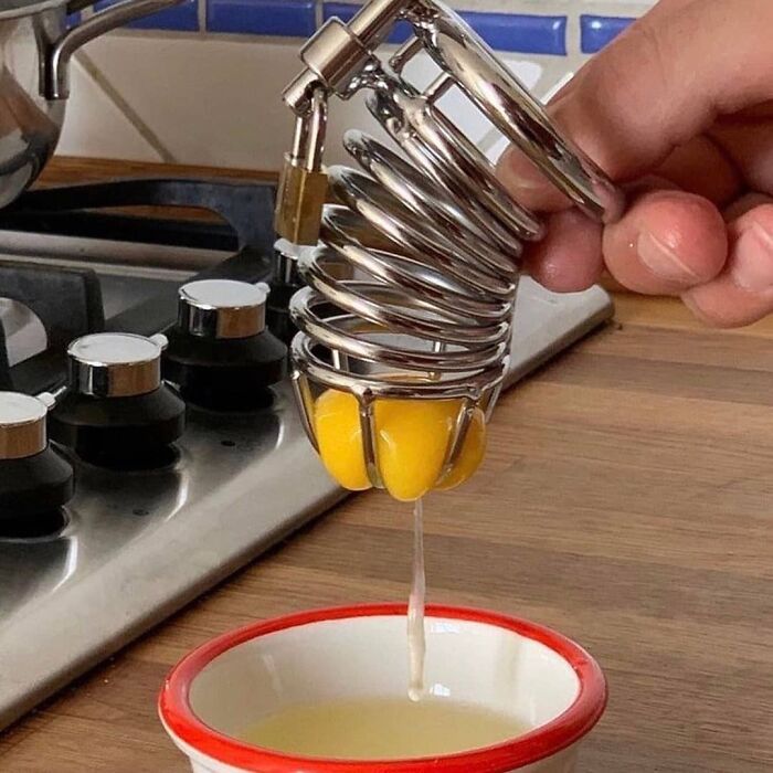 This New Yolk Remover Works Marvels