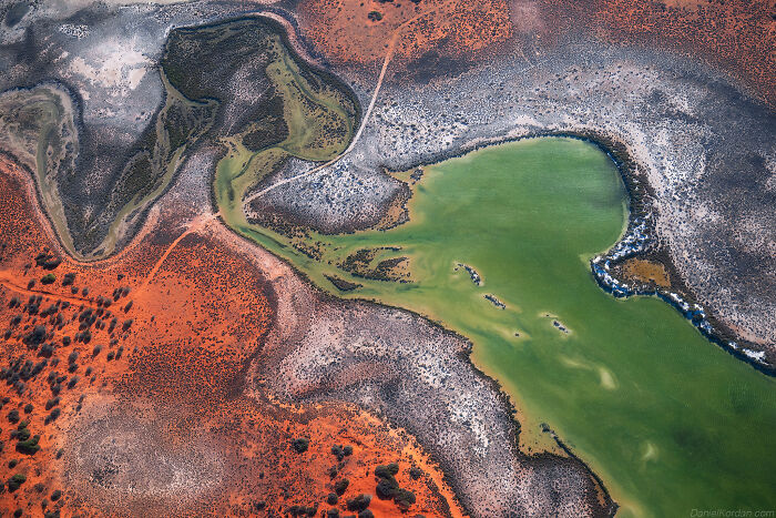 This Photographer Chartered Open Door Airplane To Capture The Colors Of Australia (80 Pics)