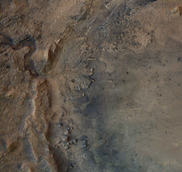 For The First Time, Water Frost Was Spotted Near Mars’s Equator
