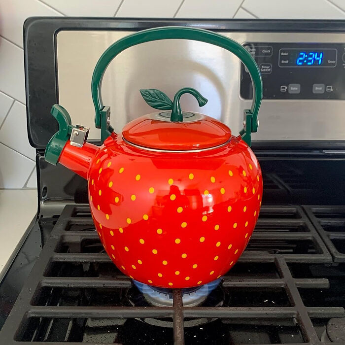  Whistling Strawberry Kettle: A Tea-Riffic Way To Start Your Day! 