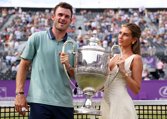 Pro Tennis Player’s Influencer Girlfriend Sparks Outrage With “Creepy” Post-Match Trophy Photo