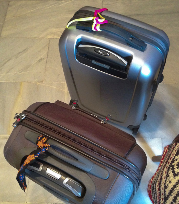 Professional Baggage Handler Warns Travelers To Avoid Putting Ribbons On Their Suitcases