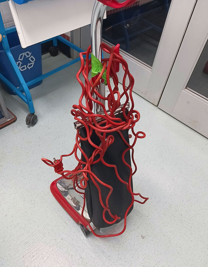 How My Coworkers Leave The Vacuum Cord