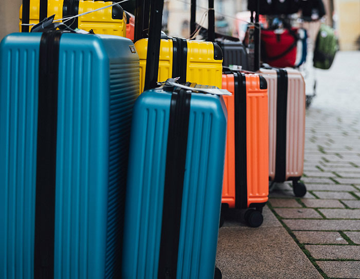 Professional Baggage Handler Warns Travelers To Avoid Putting Ribbons On Their Suitcases