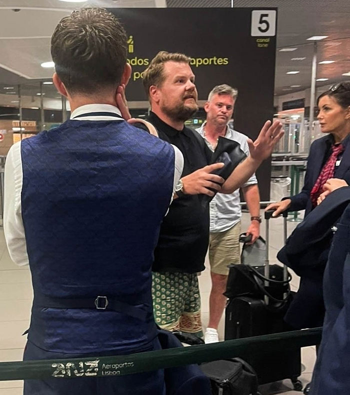 James Corden Applauded By Passengers For Confronting Airline Staff After Flight’s Emergency Landing