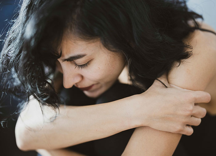 “Marriage Would Make Me Feel Complete”: 35 Ideas Women Were Taught That They Now Disagree With