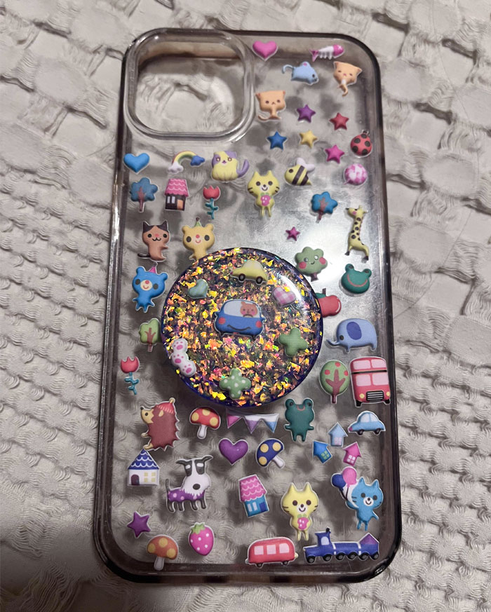 My 9-Year-Old Niece Asked To Borrow My Phone And Decorated My Clear/Boring Phone Case While She Had It