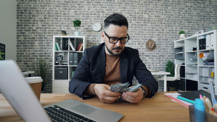 Man Is Called A Jerk For Not Wanting To Spend His Bet Winnings On A Trip That Doesn’t Involve Him