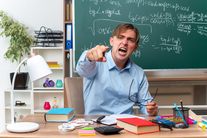 "He Was Escorted From The Building By A Cop": 30 Terrible Things Substitute Teachers Did