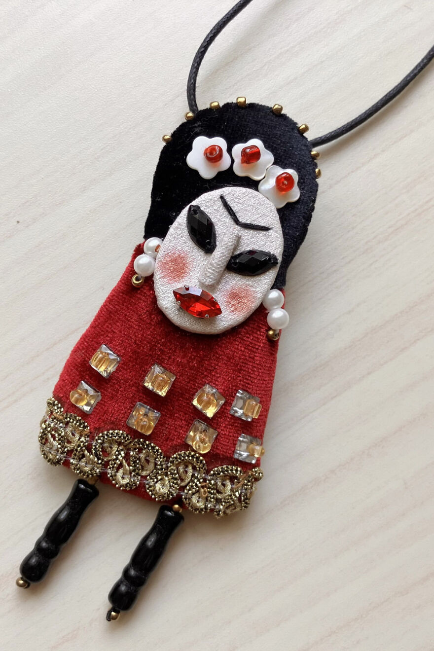 Frida Brooch - Pendant- Necklace , Frida Art Doll Brooch