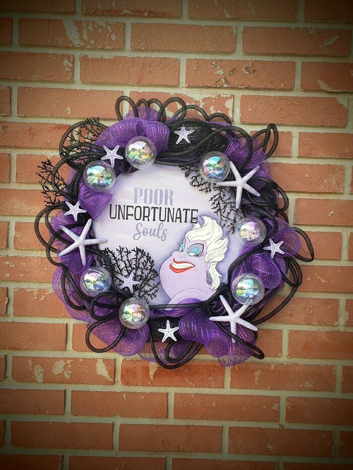 I Made Villains Wreaths With Hand-Painted Poison Apples, Ursula ...