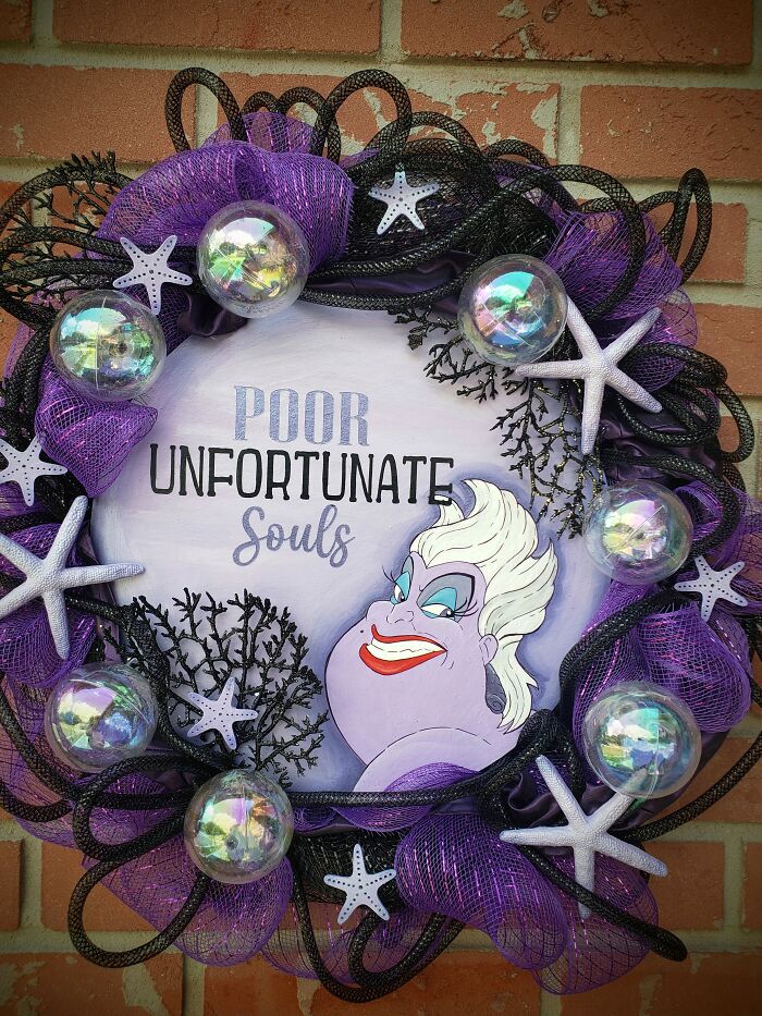 Ursula Villains Wreath