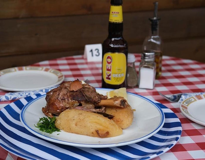 Dad Builds Greek Restaurant In His Backyard, It Becomes A Local Hotspot, Attracts Visitors Worldwide