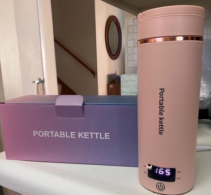 Travel: The Portable Mini Electric Kettle Will Be Every Hot Beverage Lover's New BFF