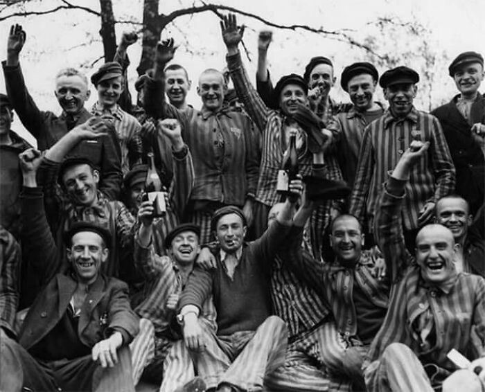 En 1945, el campo de exterminio de Auschwitz fue descubierto y liberado por el Ejército Rojo