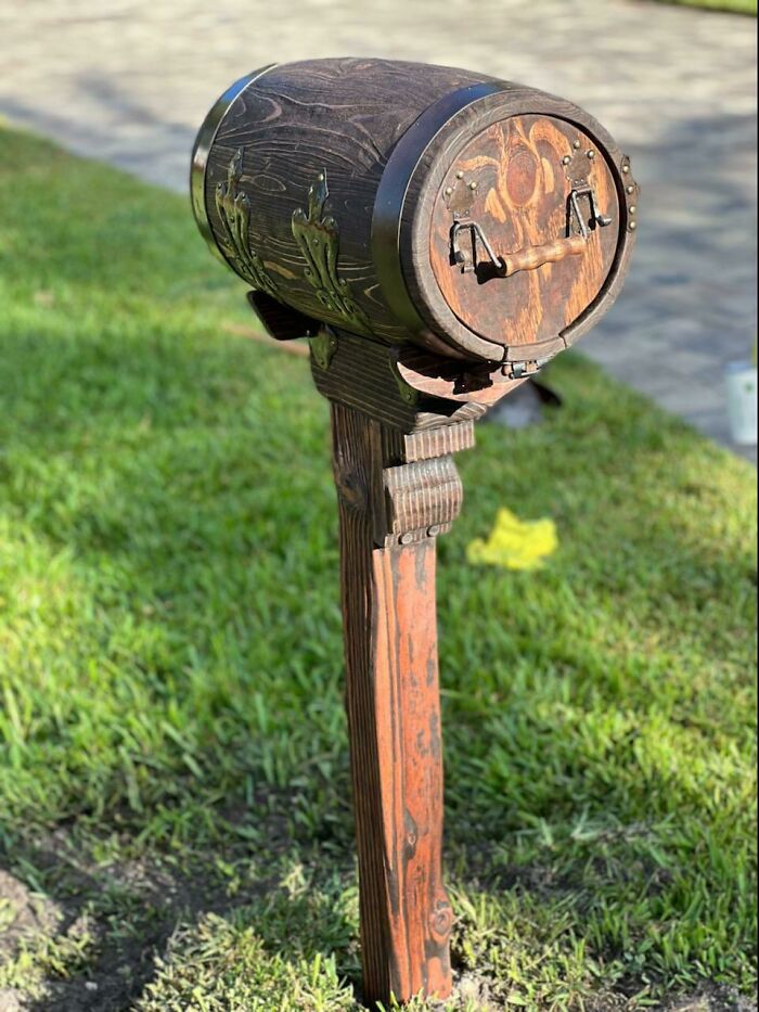 Another Barrel Style Mailbox, Picture After Set Up