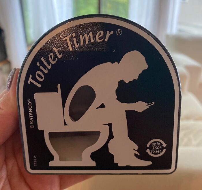 This Original Toilet Timer Is The Hilarious (And Slightly Passive-Aggressive) Way To Remind Your Loved Ones That Their Bathroom Breaks Are Not A Vacation