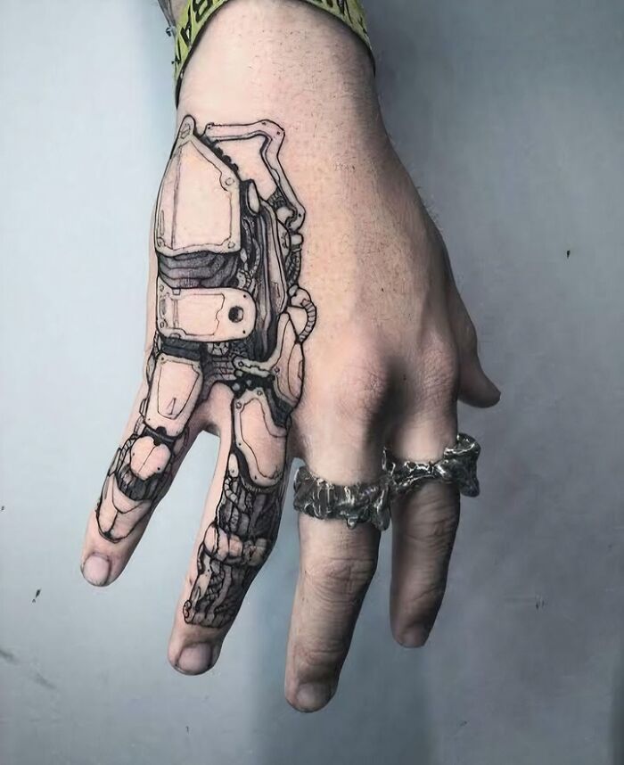 Been Thinking Of Getting This Tatto But I'm Pretty Skeptical About It Since I'm Still Young, What Do You Guys Who Already Have Experience With Tattos Think?