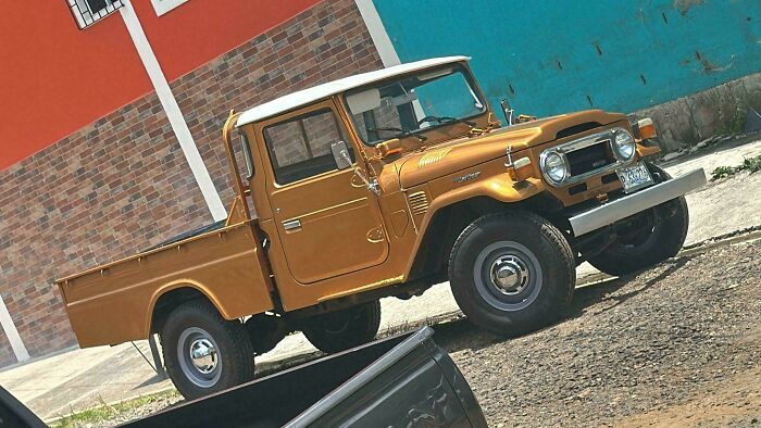 My Cousin Got Our Tios Old Land Cruiser Restored In El Salvador 40 + Years