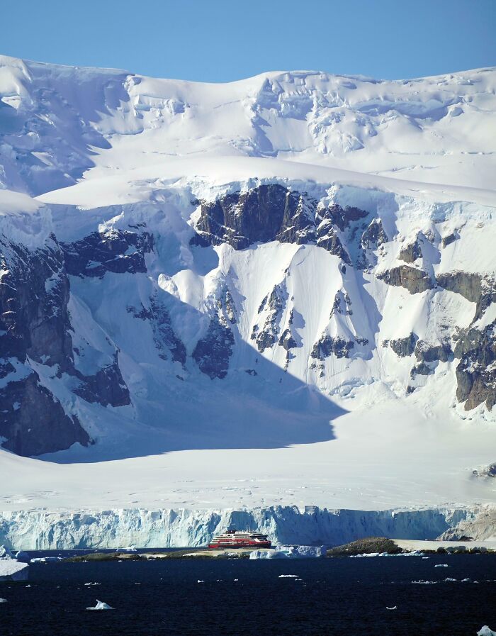 The Size Of Antarctica's Ice Sheet Compared To A Cruise Liner