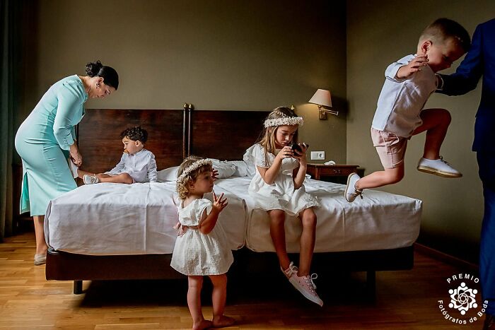 "Kids Getting Ready" By Edu Banga (Spain)