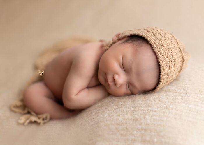 I Photograph Newborns With Neutral Colours (5 Pics)