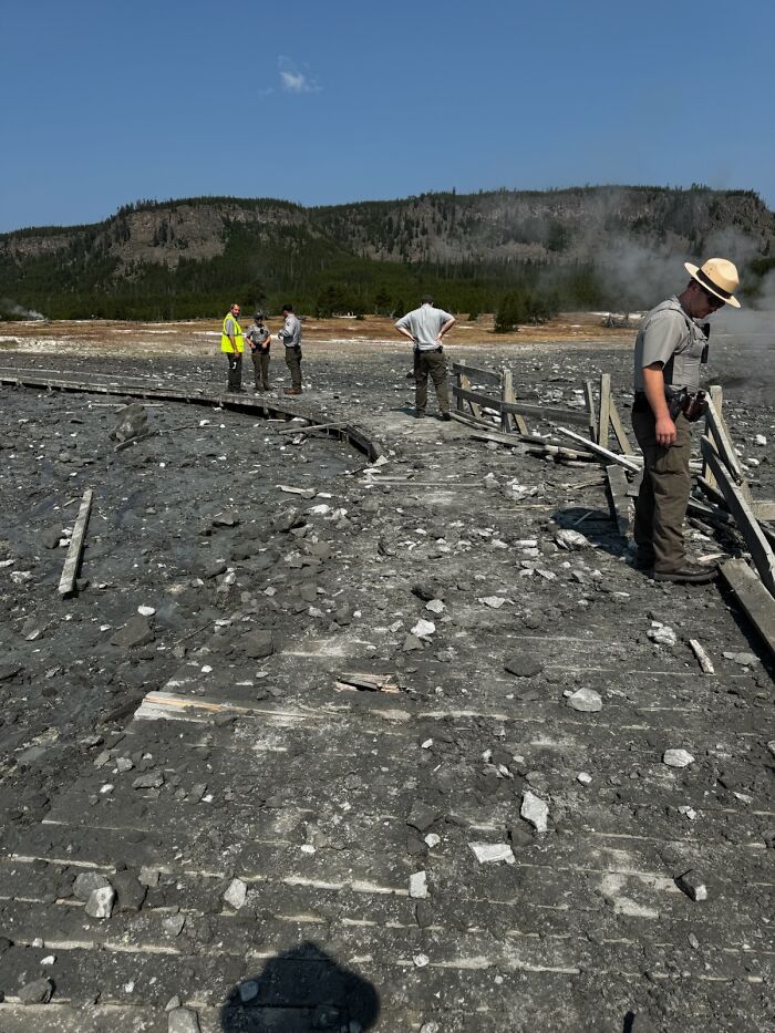 Terrified Tourists Run For Their Lives During Hydrothermal Explosion At Yellowstone National Park