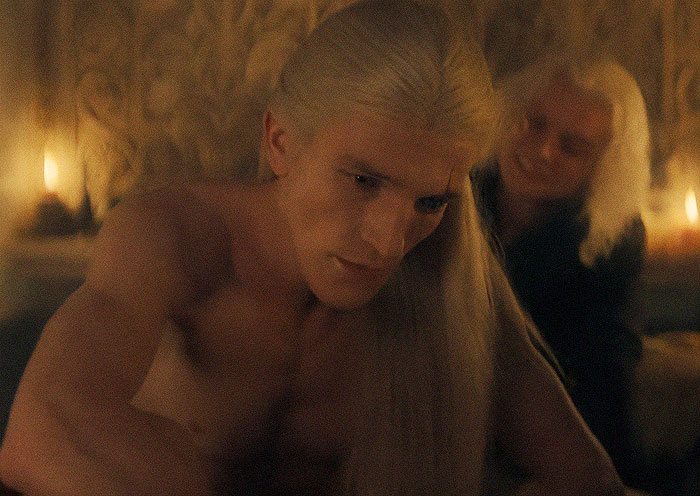 La star de House of the Dragon révèle qu'il a refusé d'utiliser une prothèse dans une scène de nu explicite
