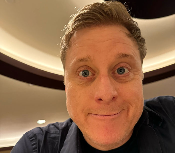 Fan Shares How She Messed Up Her Meeting With Alan Tudyk, Gets The Biggest Surprise When He Replies